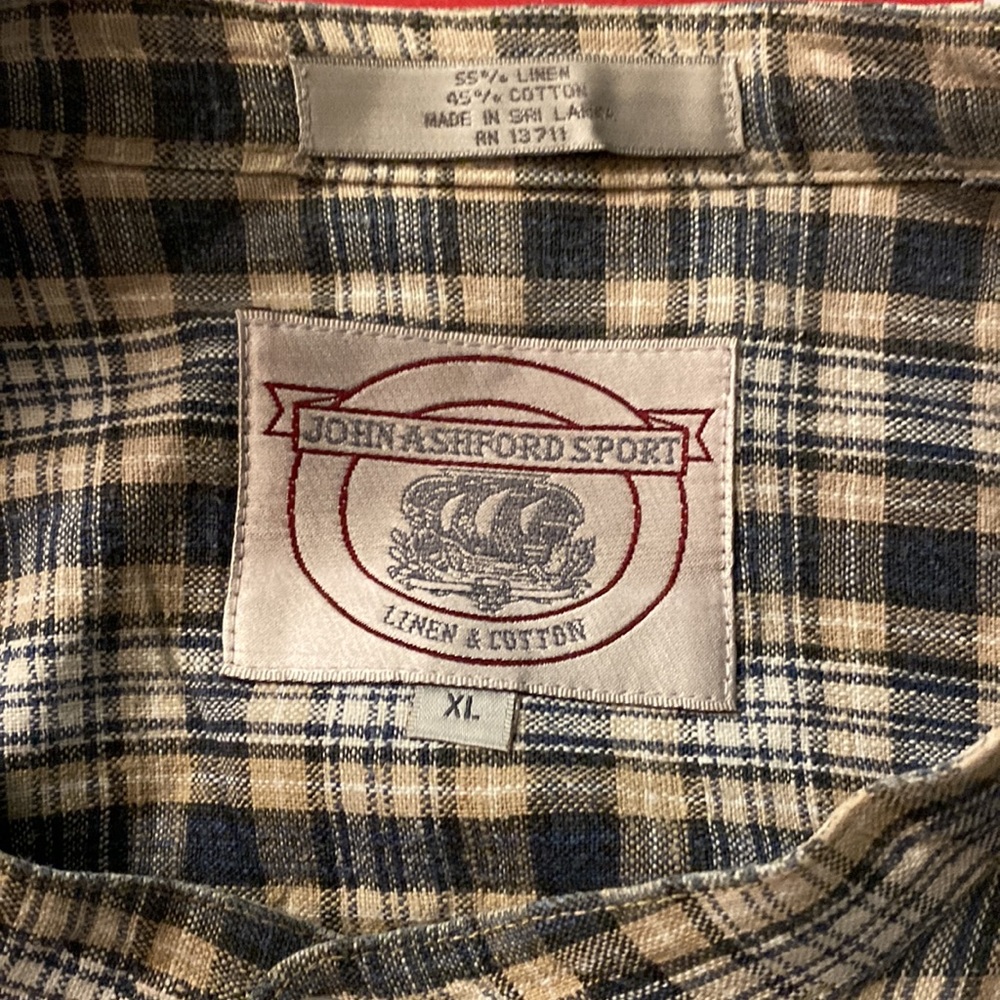Mens XL short sleeve shirt - Picture 4 of 4